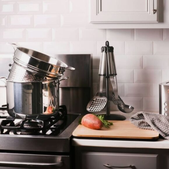 Berghoff Professional 18/10 Stainless Steel Tri-Ply 4QT Stock Pot w/Lid - Picture 3 of 14